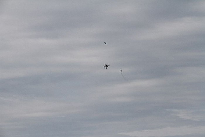 Máy bay phản lực của Không quân Hy Lạp vần vũ trên bầu trời